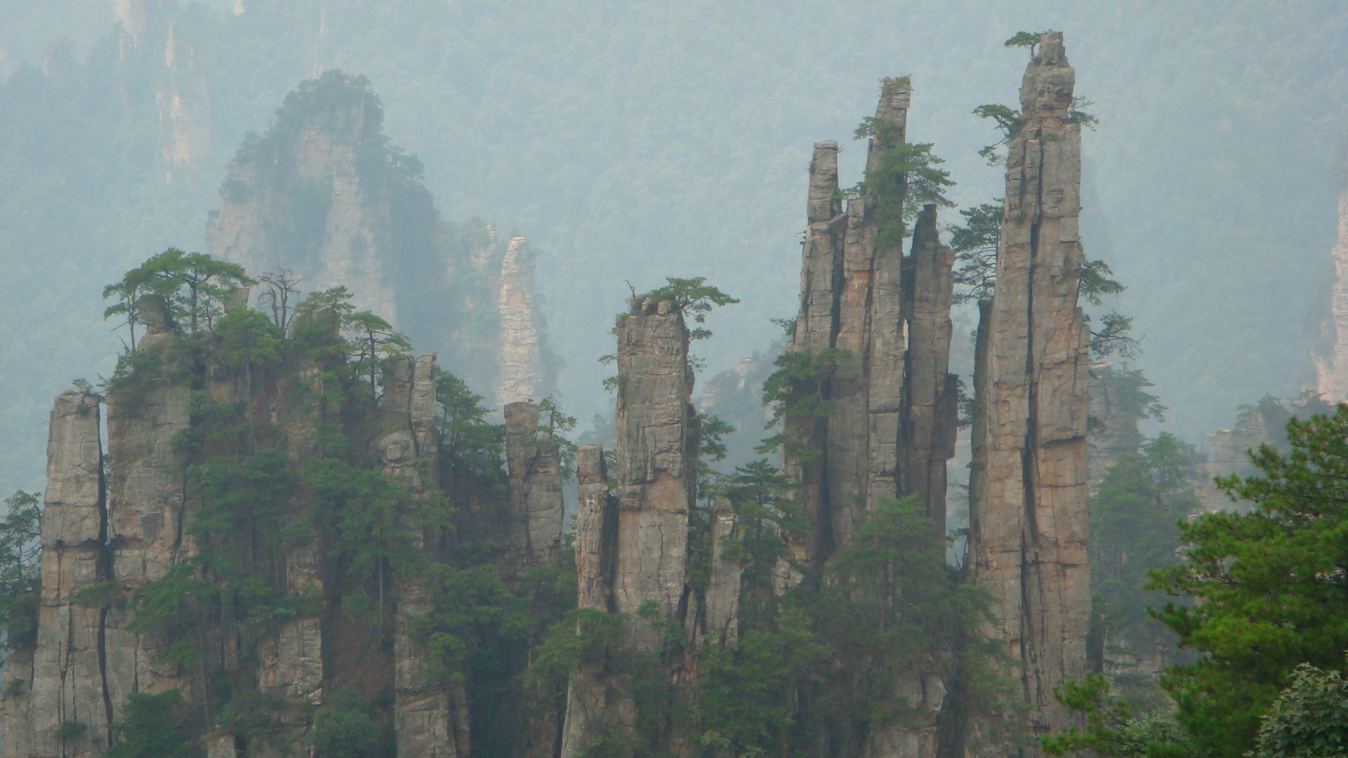 张家界奇峰1：直笔峰