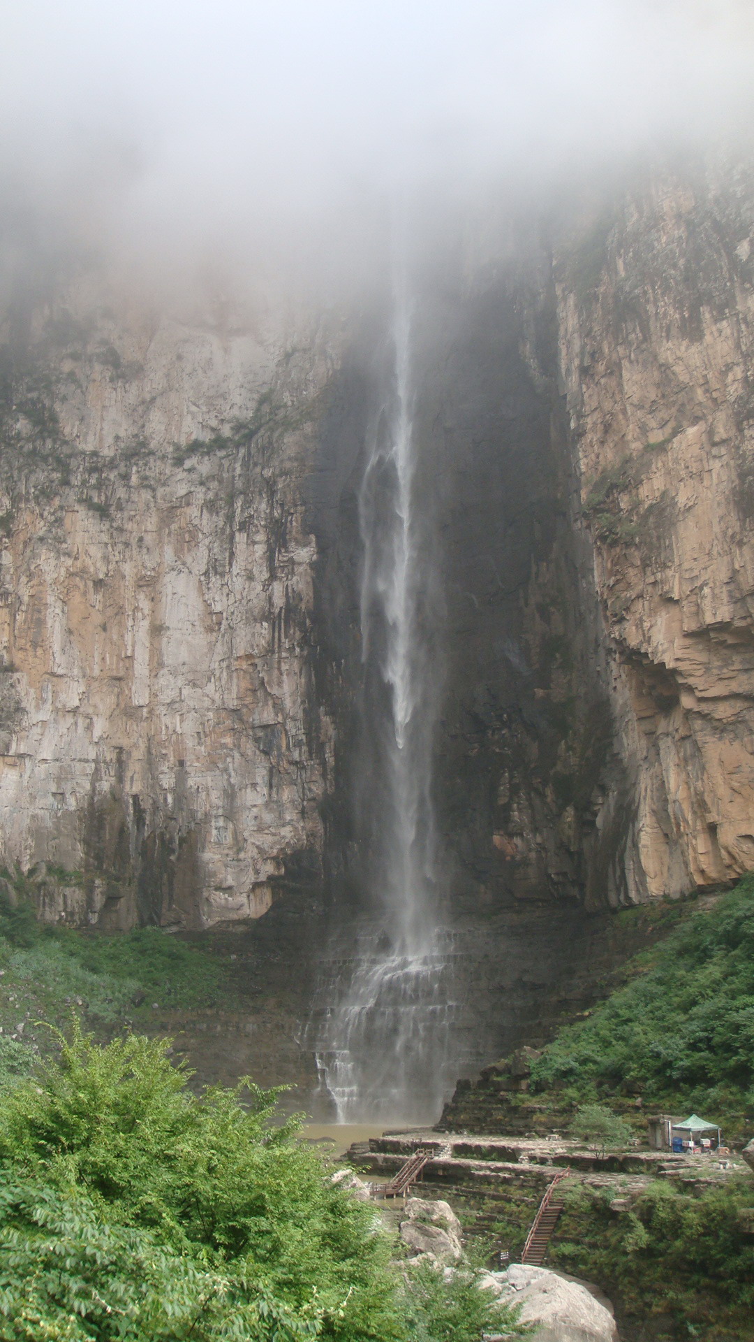 这就是云台山高达314米的亚洲第一高瀑--云台天瀑